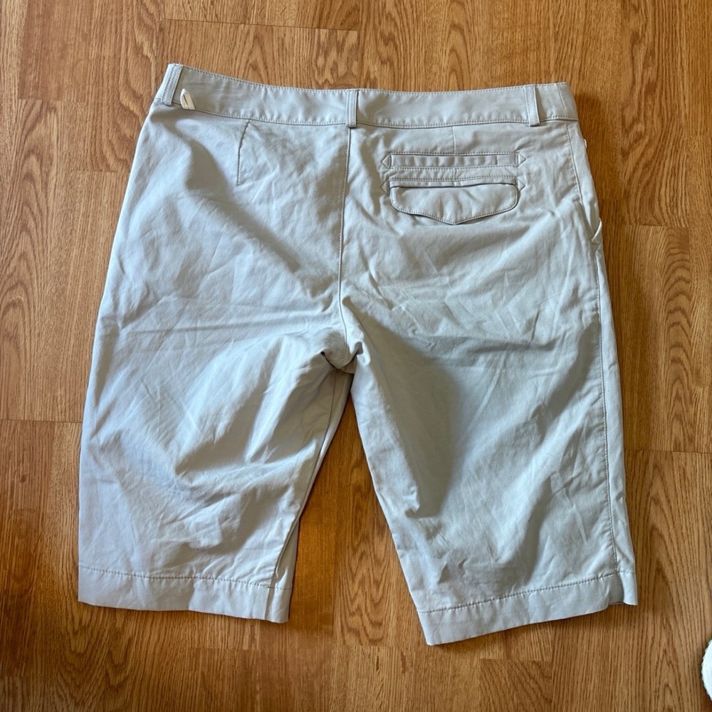 Lacoste Tan Flat Front Shorts Lightweight Cotton Blend - Picture 3 of 6